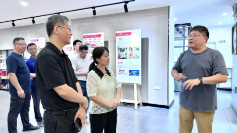 清華大學美術學院院長馬賽一行蒞臨研究院參觀指導